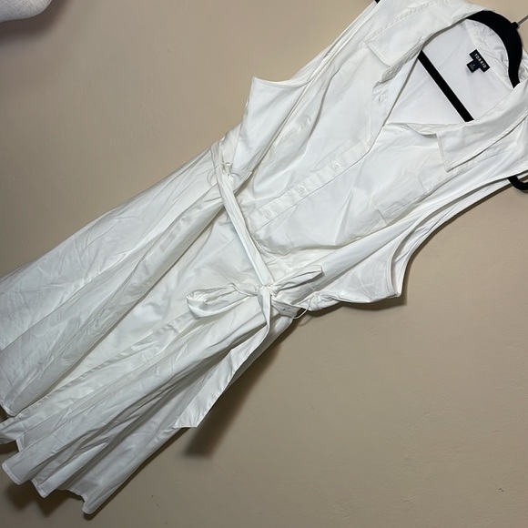 Torrid size 4 WHITE POPLIN COLLARED SHIRTDRESS - Picture 8 of 12